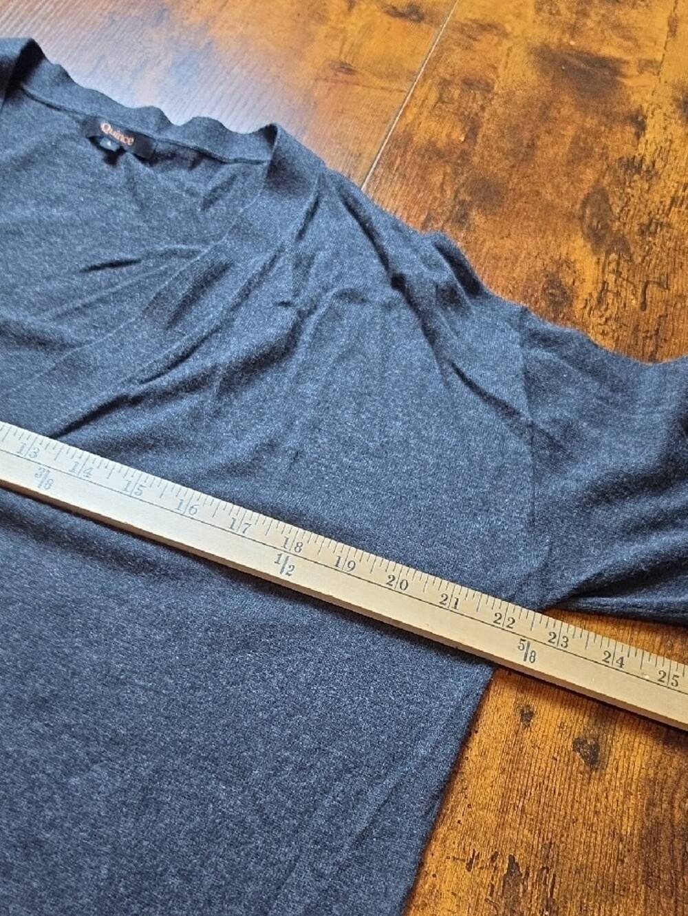 QUINCE | Organic Cotton Cashmere EcoVero V Neck Cardigan Heather Gray | L - Picture 4 of 7